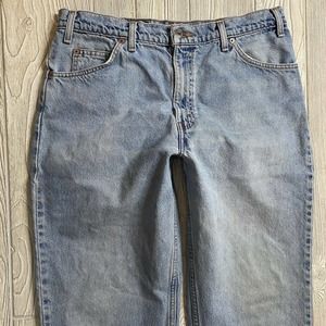 Vintage ‘96 Levis 550 Relaxed Tapered Leg Jeans Mens 36x32 Light Wash
